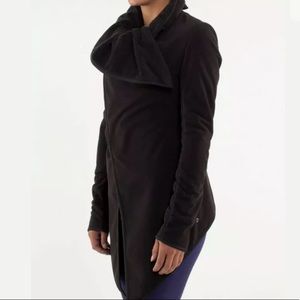 LULULEMON 2 4 PRESENCE OF MIND JACKET Black Fuzzy